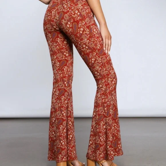 Windsor Paisley Chic High-waist Flare Pants - Picture 3 of 6